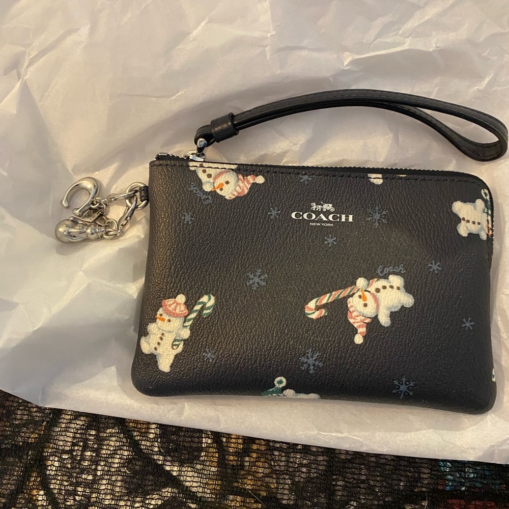 NWOT Coach Ltd Ed snowman wristlet w/charms